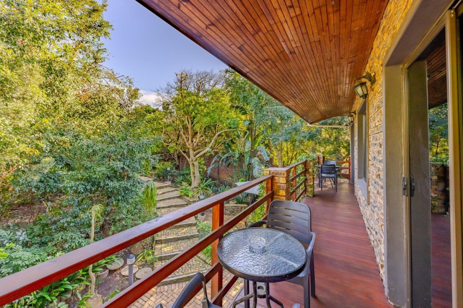 9 Bedroom Property for Sale in Durbanville Western Cape